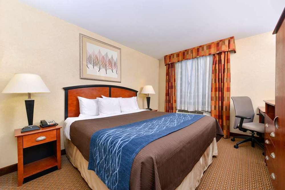 Red Lion Inn And Suites Brooklyn New York Room photo