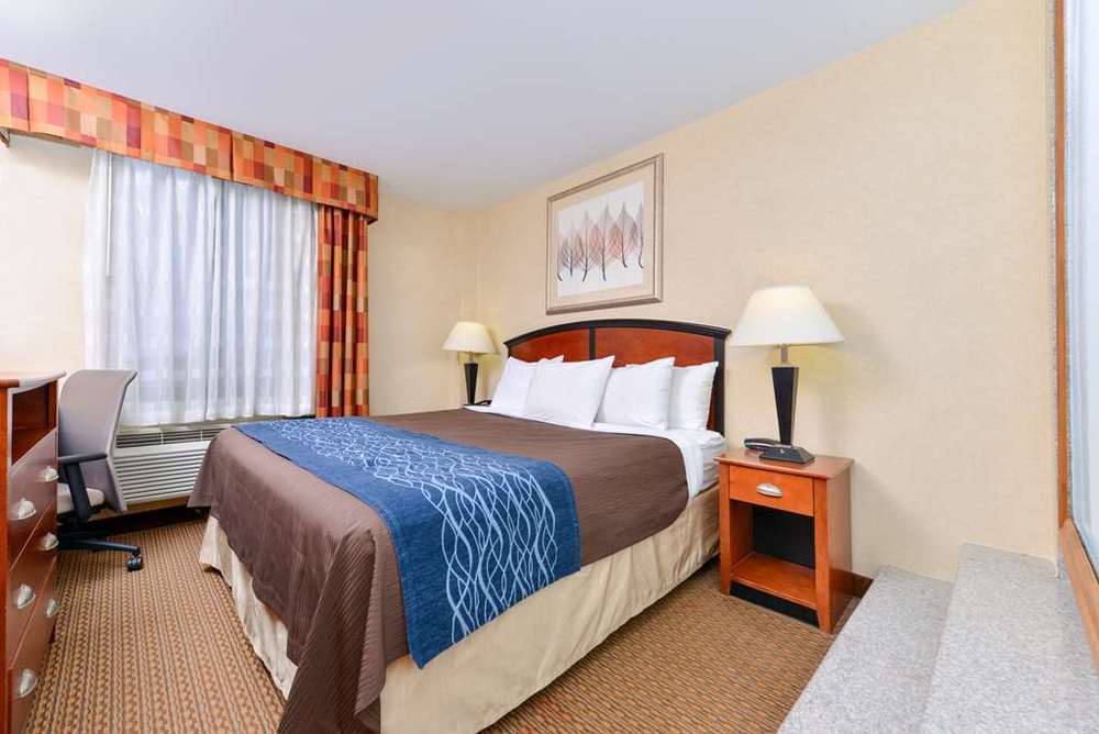 Red Lion Inn And Suites Brooklyn New York Room photo